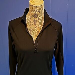NWOT Fabletics long sleeves Activewear  have zip top,black color size M.